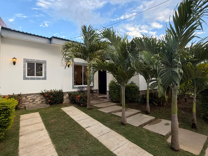 EG. Venta de casa en residencial de Masaya