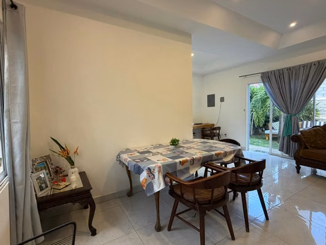 EG. Venta de casa en residencial de Masaya