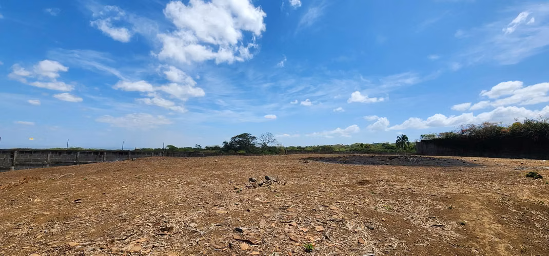 EM-Venta de Terreno premium a precio de oportunidad en Las Cumbres - Imagen 3