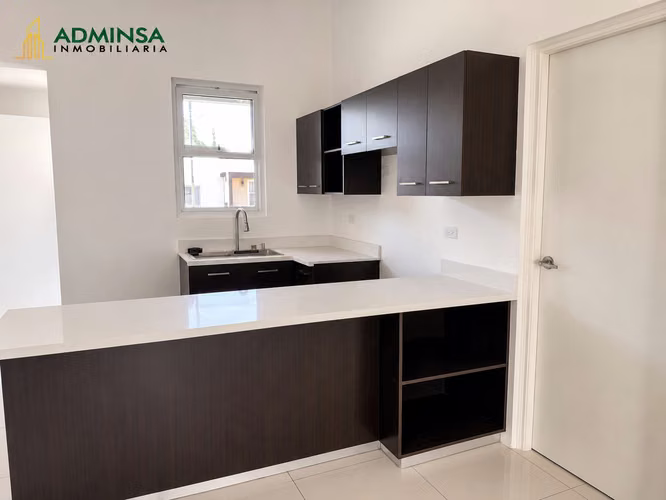 CASA EN RENTA – PRADERAS DE ESQUIPULAS - Imagen 9