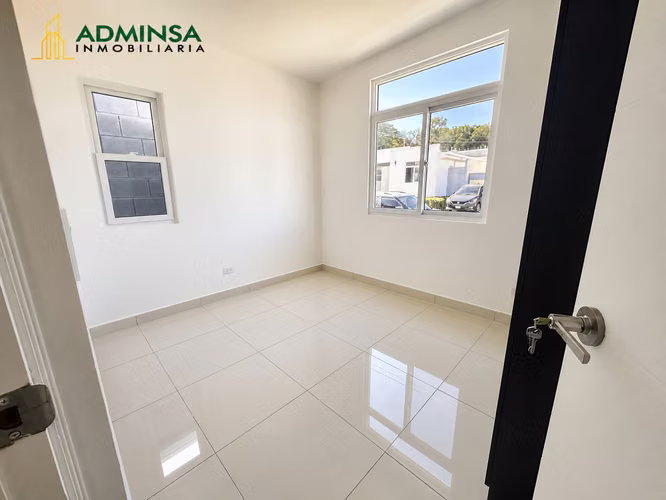 CASA EN RENTA – PRADERAS DE ESQUIPULAS - Imagen 5