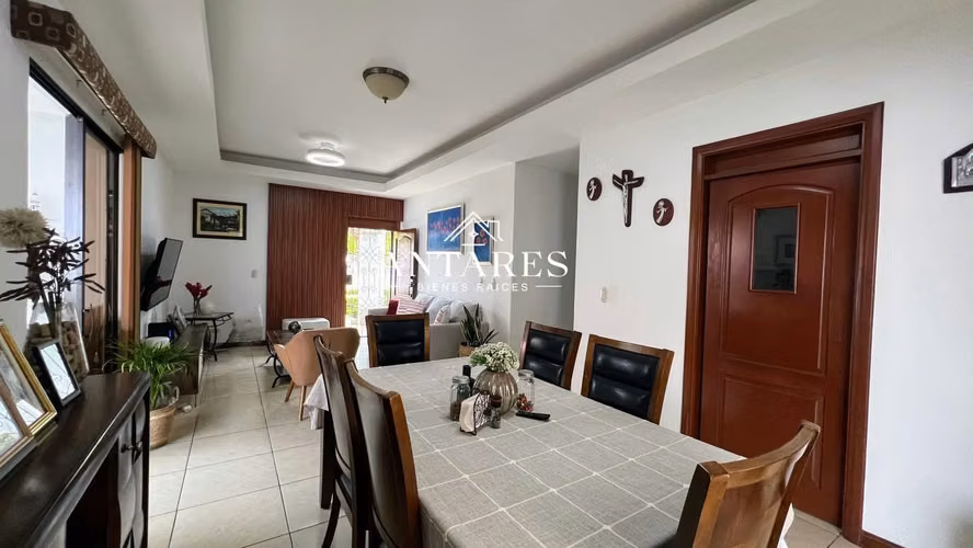 Linda Casa en Residencial Carretera Masaya