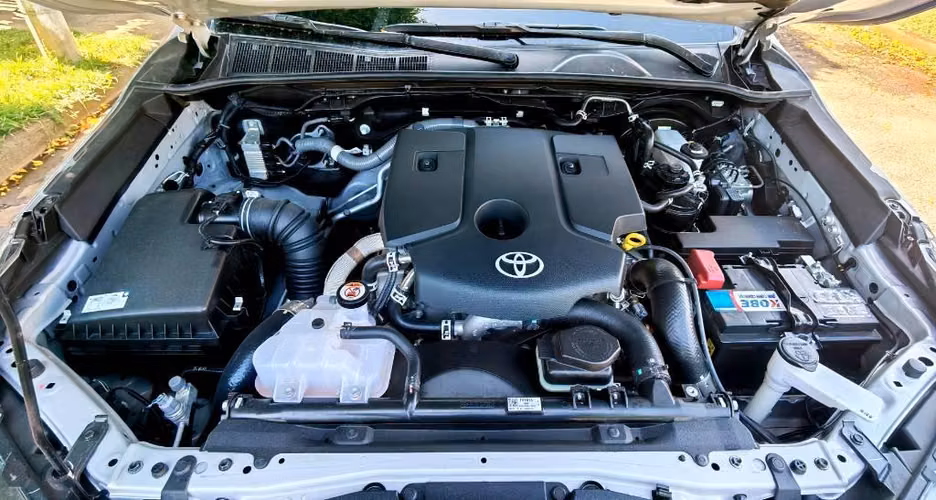 Toyota Hilux SR 4x4 Mecánica año 2026 - Imagen 6
