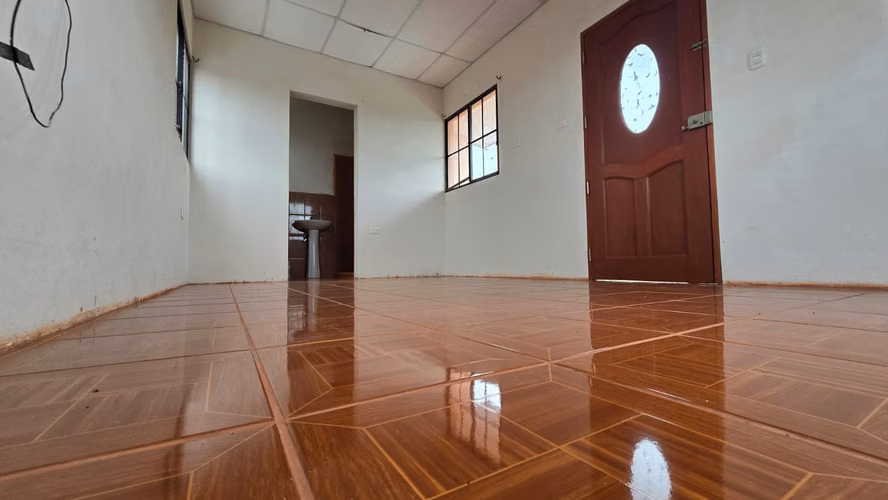 Casa de dos plantas en venta en Masatepe, cerca del parque central - Imagen 10