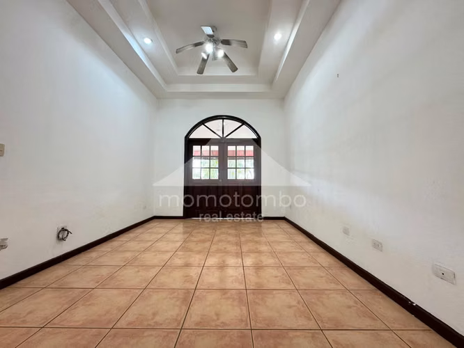 Casa en Venta &amp; Renta Carretera Sur, Managua - Imagen 3