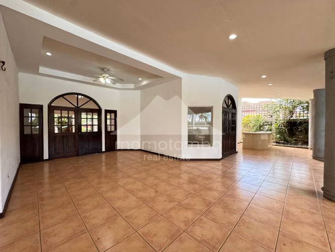 Casa en Venta &amp; Renta Carretera Sur, Managua - Imagen 9