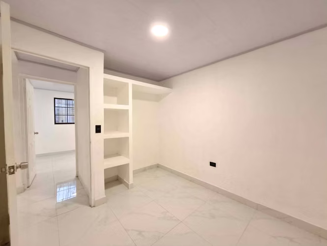 FH | En Venta Casa Remodelada | Residencial cercano a Las Colinas - Imagen 9