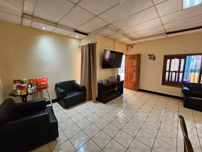 EG Venta de casa en Bo Nora Artorga Managua - Imagen 2