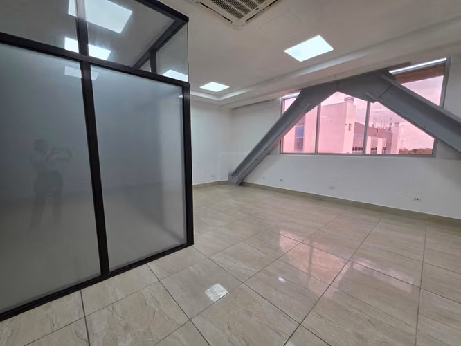 AG. SE RENTA OFICINA EN EDIFICIO JEAN PAULE GENIE - Imagen 3