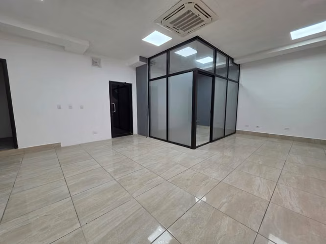 AG. SE RENTA OFICINA EN EDIFICIO JEAN PAULE GENIE - Imagen 2