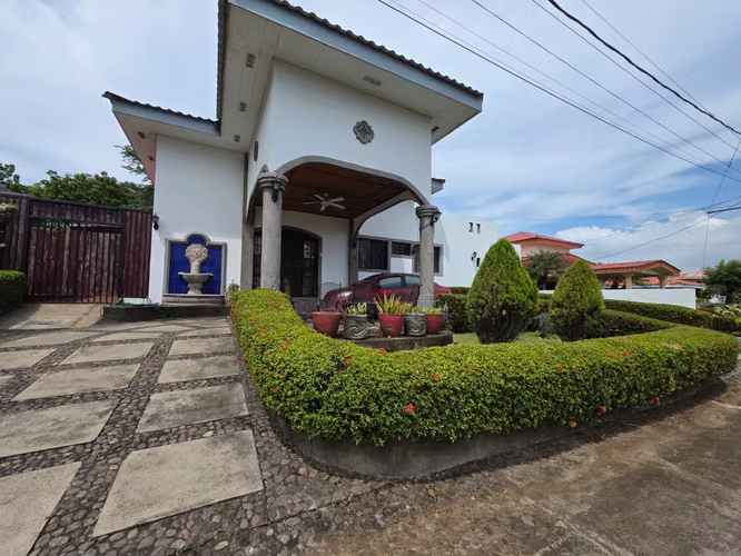 AG. SE VENDE CASA EN VERACRUZ