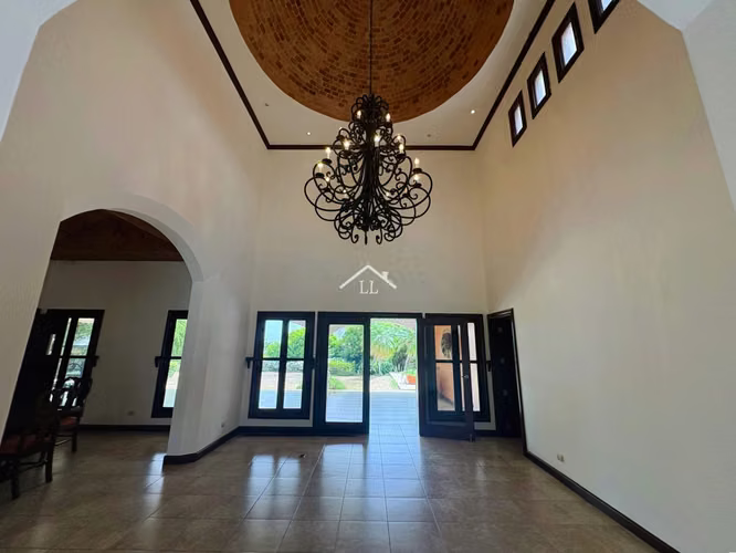 LL - Casa en Venta en Villa Fontana Sur - Imagen 2