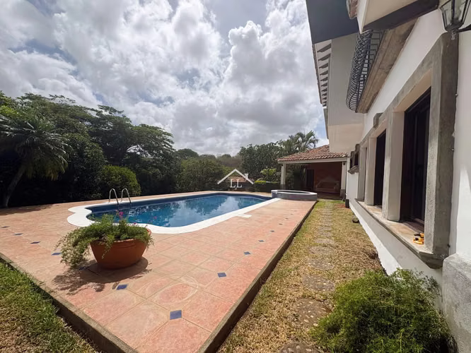 LL - Casa en Renta en Villa Fontana Sur - Imagen 11