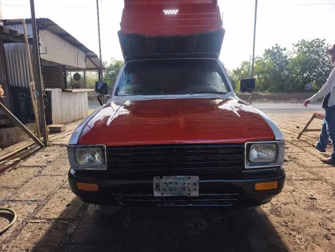 Toyota 22r volquete