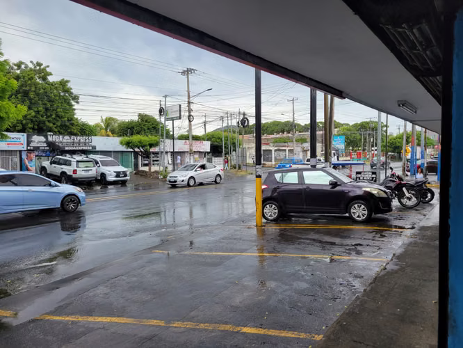 FH | Módulo Comercial en Renta | 299 m²