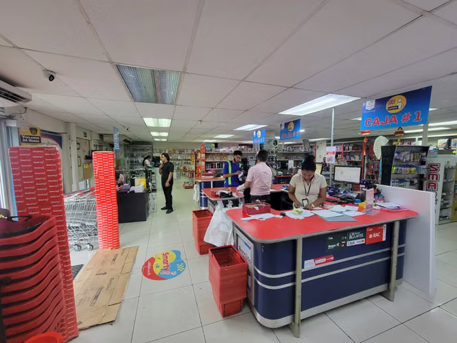 FH | Módulo Comercial en Renta | 299 m²