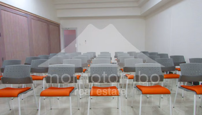 Office for rent near the Centroamérica roundabout