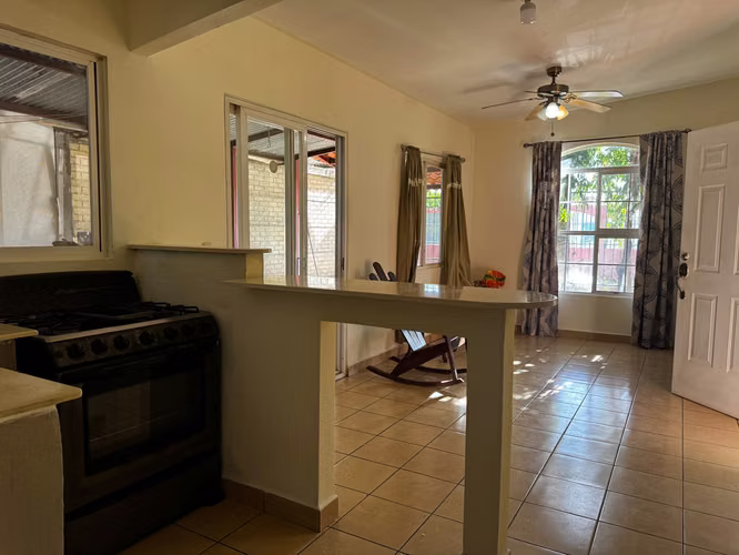 Casa en Venta – Residencial Las Delicias Precio de venta: US$72,000 — PRECIO FIJO - Imagen 3
