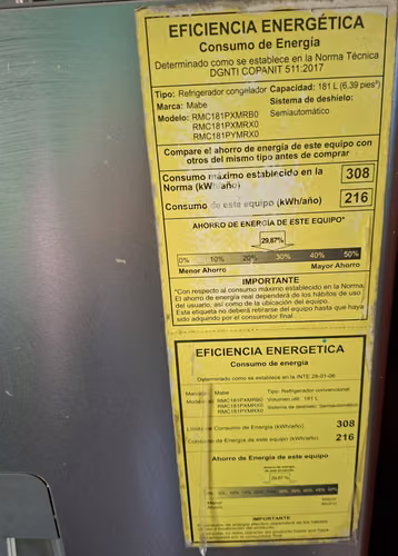 Refrigeradora Mabe usada capacidad de 181 litros o 6.39 pies funcional