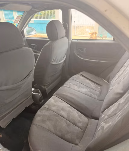 Vendo taxi individual Hyundai Verna 2004