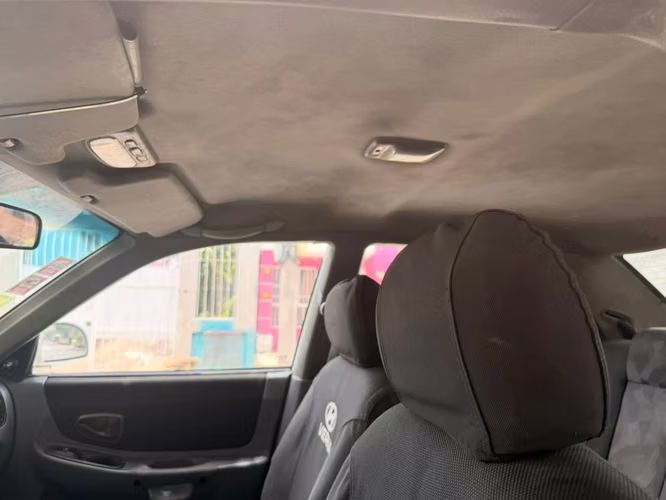 Vendo taxi individual Hyundai Verna 2004