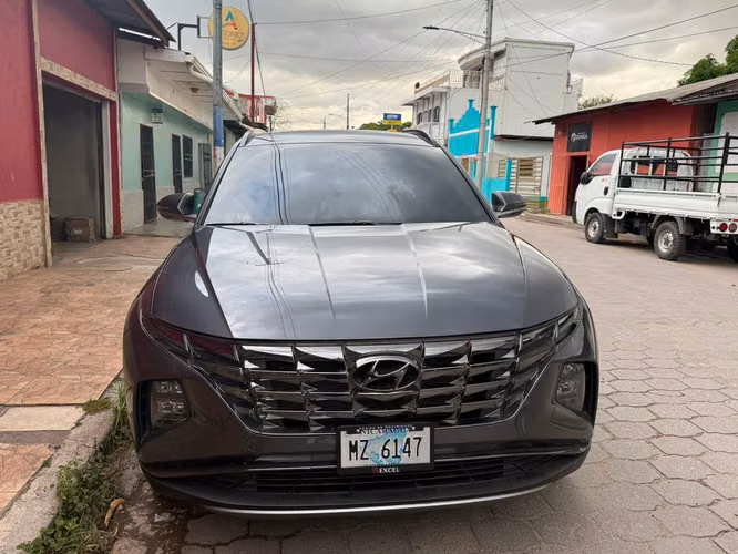 Hyundai Tucson como nuevo - Imagen 7