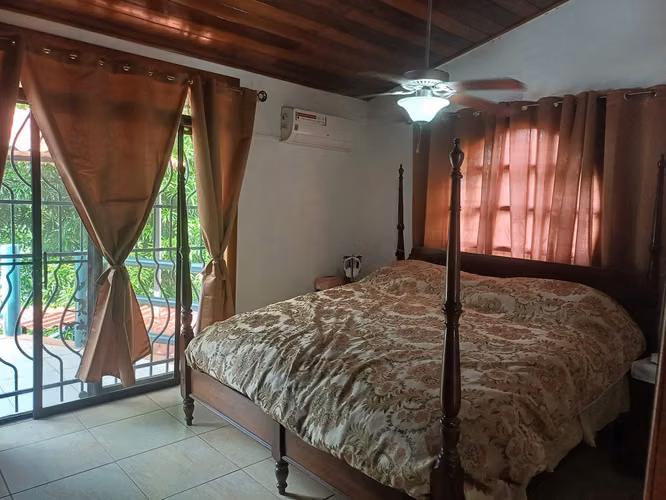 En venta preciosa casa en carretera sur Managua-Nicaragua - Imagen 12