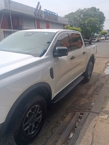 Ford Ranger 2023 automática. - Imagen 2