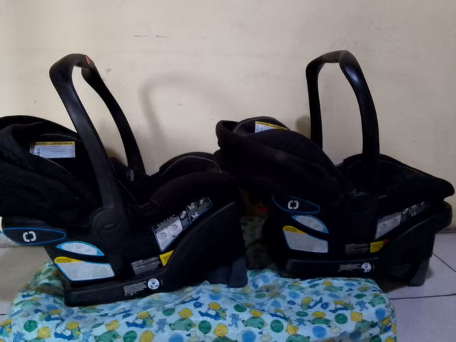Asiento infantil para automóvil Graco Snugride 35 Lite LX