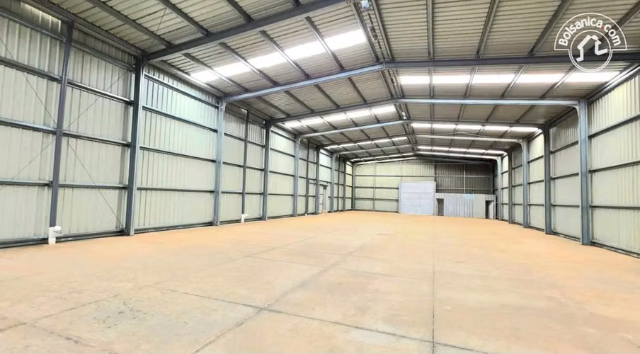 Bodega de 1,020 m² en Carretera Nueva a León