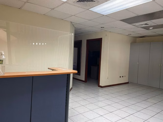 Suite 5-22 | Ofiplaza El Retiro - Imagen 7