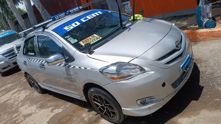 Taxi Yaris 2008 - Imagen 4