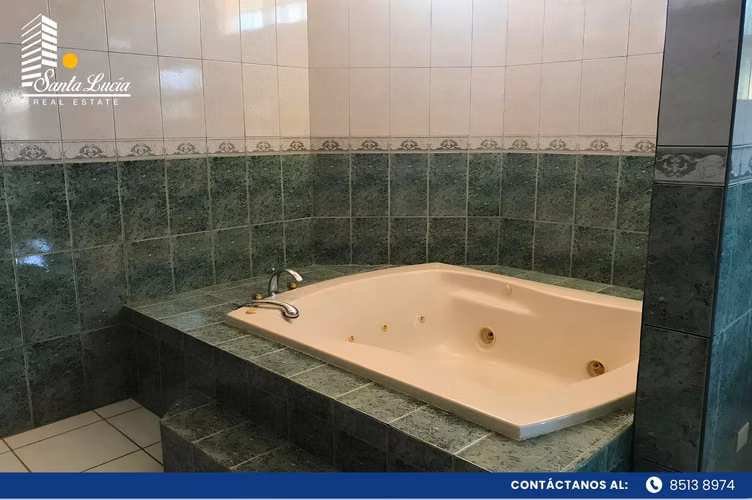 Casa en Venta en Las Cumbres, Managua -LL  - Imagen 14
