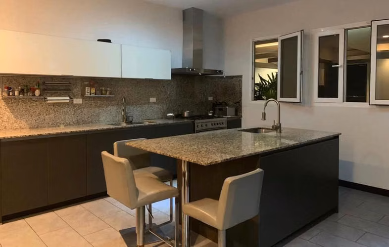 EJ-Vendo casa en Balcones de Santo Domingo - Imagen 2
