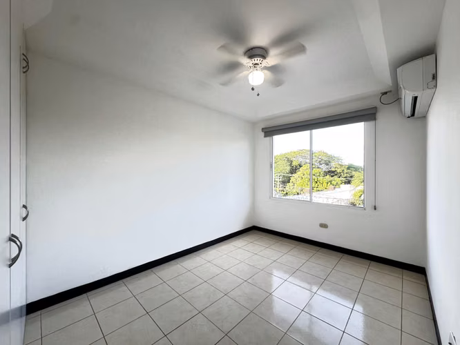 Alquiler de Apartamento en Villa Fontana - Imagen 13