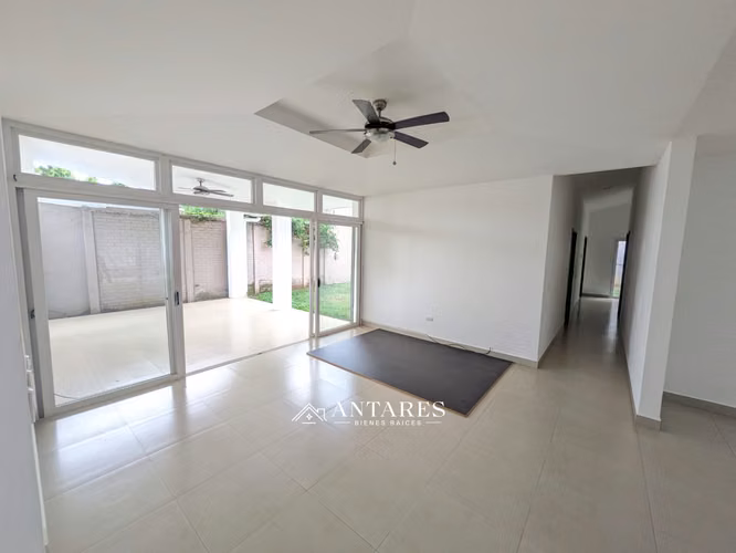 Moderna Casa en Condominio Km 11 Carretera Masaya - Imagen 2