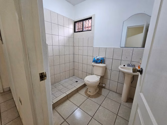 Casa en Venta en Villas Valeska 1 | Km 13 Carretera Masaya | US$75,000 - Imagen 18