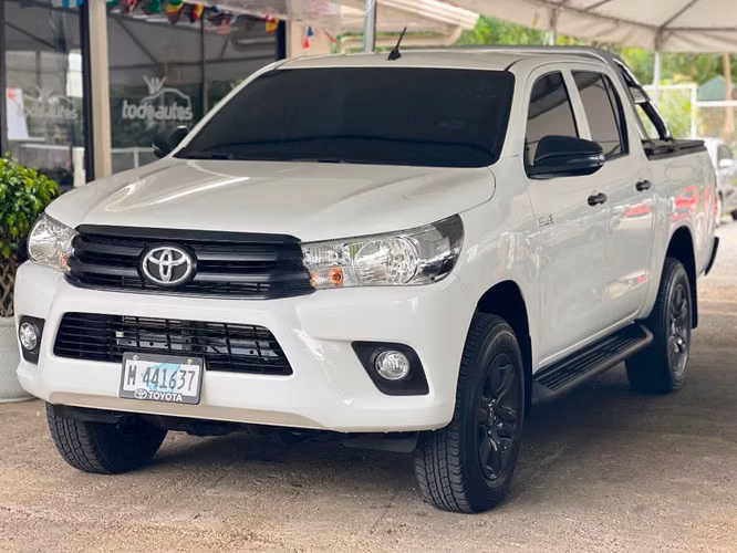 TOYOTA HILUX AÑO 2026 - Imagen 2