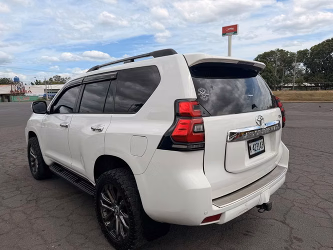 Vendo cambio Toyota Prado TXL año 2012