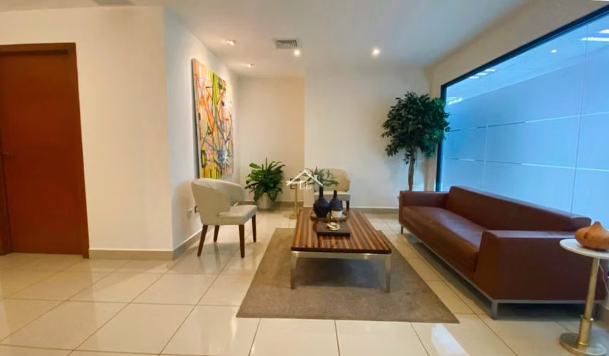 LL - Oficina en Venta en Edificio en Sector Jean Paul Genie
