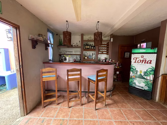 EC - Hotel Boutique El Jardín en Venta con vista a la Bahía de Nacascolo - Imagen 3