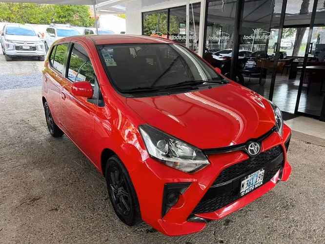TOYOTA AGYA AÑO 2023