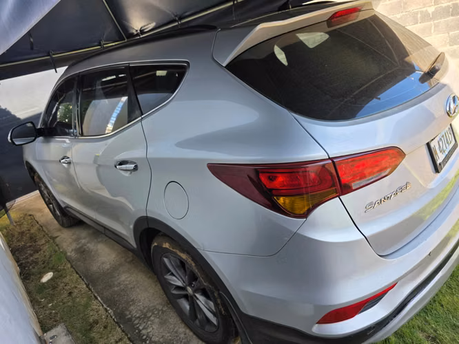 Hyundai Santa Fe 2016 | 7 pasajeros - Imagen 3