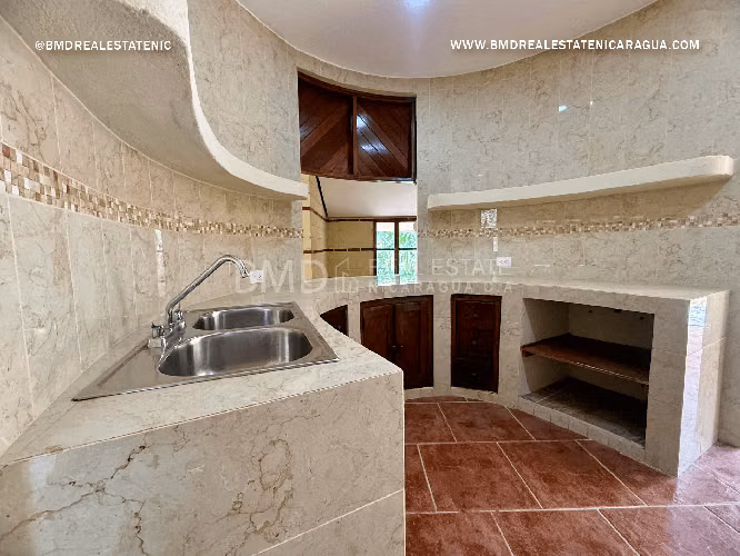 Compra esta hermosa y amplia propiedad en Villa Fontana Sur BG - Imagen 4
