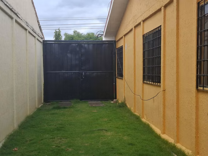 GG - , casa en Carretera Masaya Km 13 !! - Imagen 11