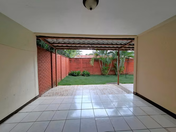 GG - , casa en Carretera Masaya Km 13 !! - Imagen 10