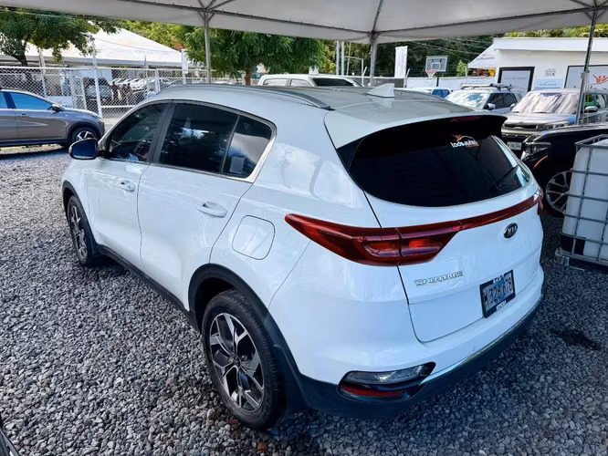 KIA SPORTAGE AÑO 2020