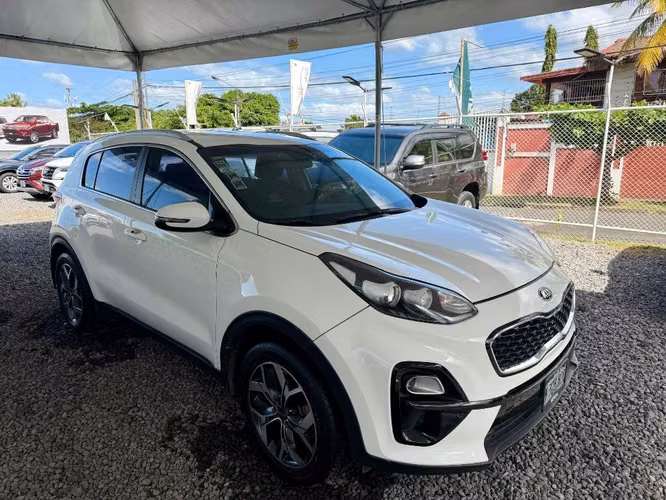 KIA SPORTAGE AÑO 2020