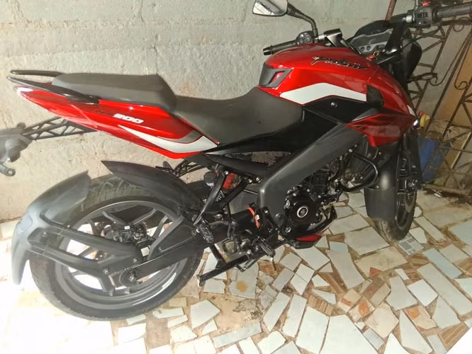 Vendo linda moto