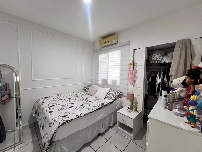 AG, SE VENDE CASA EN RESIDENCIAL LAS PALMERAS MANAGUA - Imagen 4